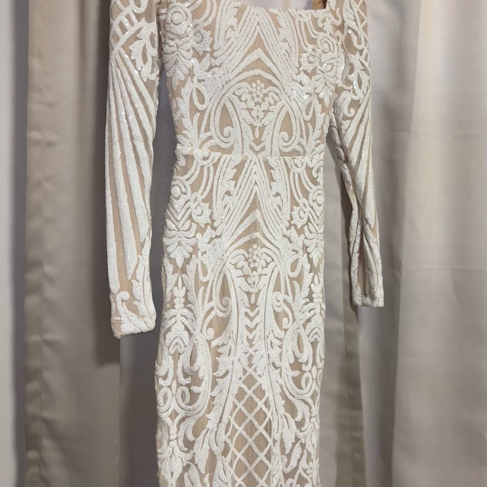 Elegant White Lace Dress
